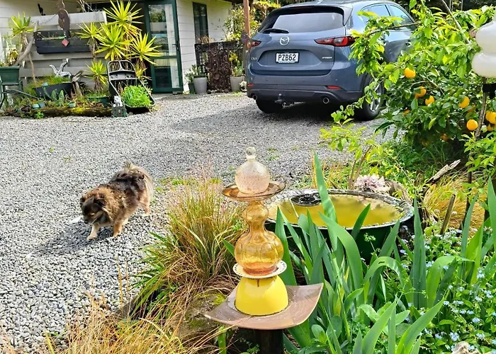 Escape To Tranquility In Rotoruas Heart * Rotorua